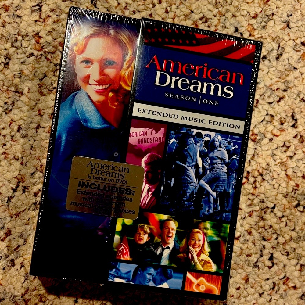 *NEW* American Dreams Season One DVD 🎶
